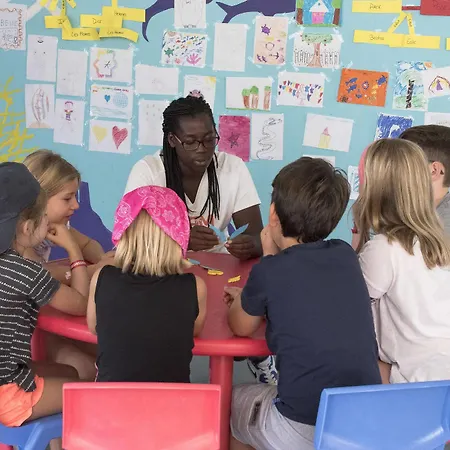 Aegean Breeze 5* Fánai