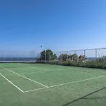 منتجع Aegean Breeze 5*