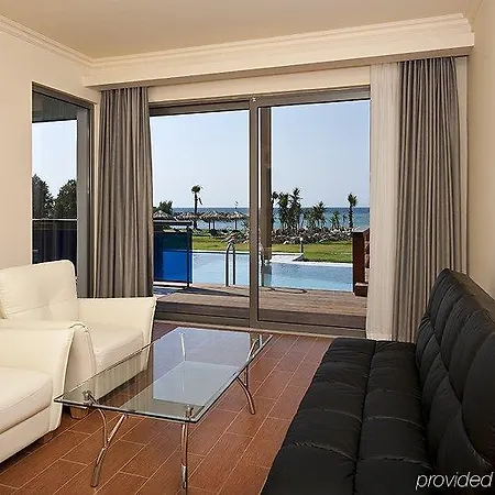 Ośrodek wypoczynkowy Aegean Breeze 5*