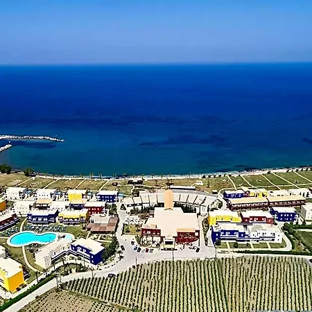 Aegean Breeze 5* Fánai