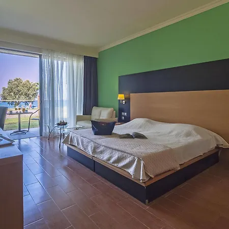 Aegean Breeze 5* Fánai