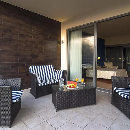 Aegean Breeze 5* Fánai