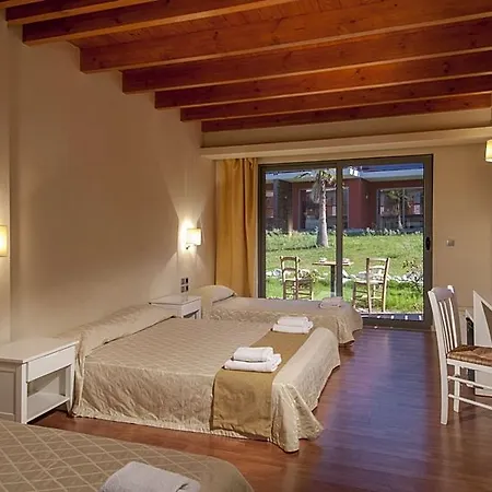 Ośrodek wypoczynkowy Aegean Breeze 5*