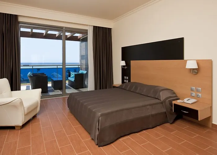 Aegean Breeze 5* Fánai