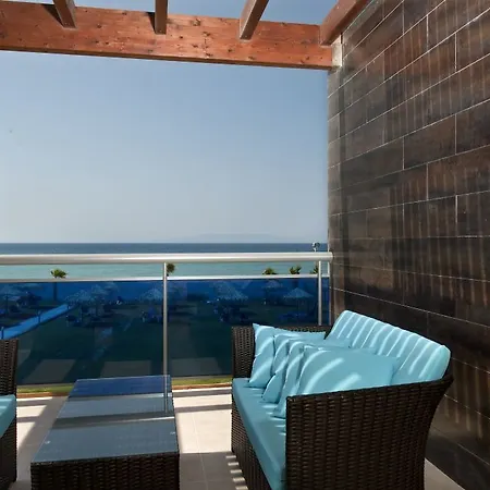 Aegean Breeze 5* Fánai